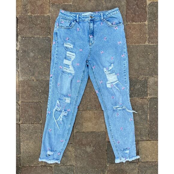 Tinseltown high rise distressed butterfly skinny jeans size 13x28 - Picture 3 of 3